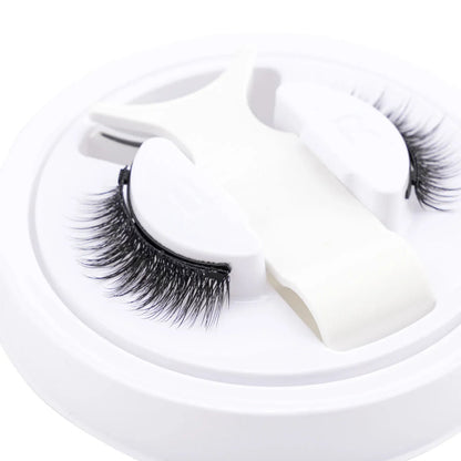 Magnetic Eyelash Glitch Trends