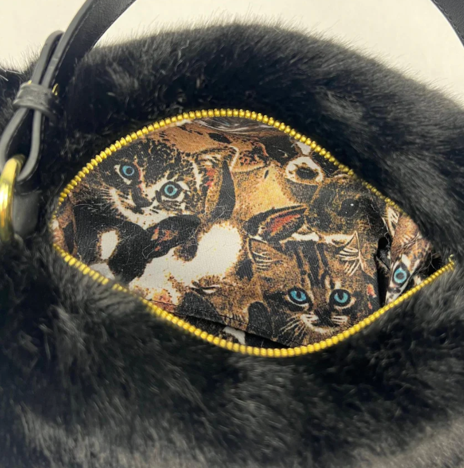 Kitty Handbag Glitch Trends